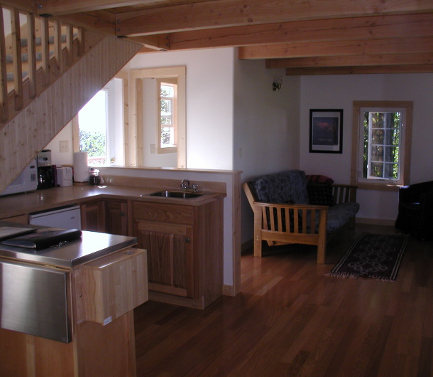 Birchcrest cabin livingroom